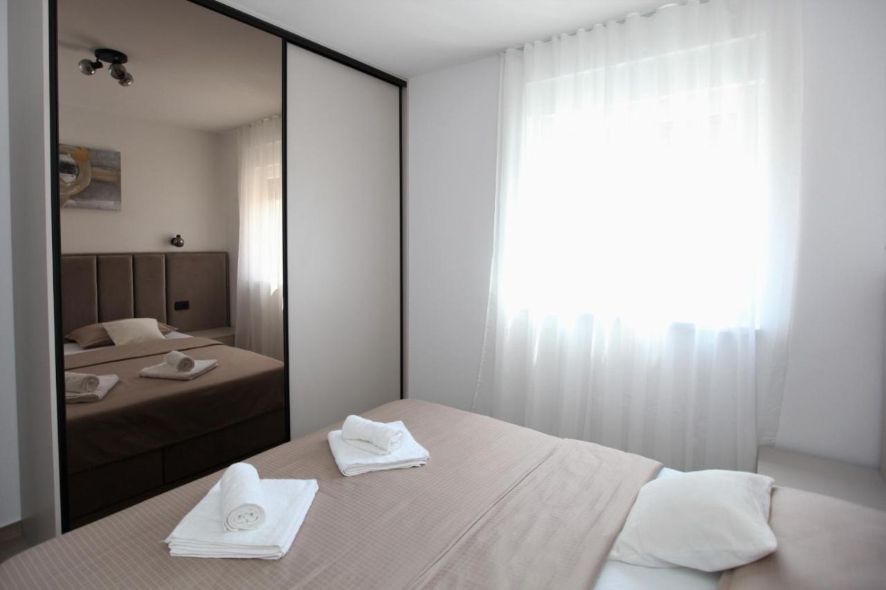 Apartment Sweet Dreams Trogir Exterior photo